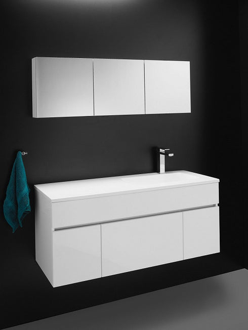 Rifco Overlay Sleek Shaving Cabinet